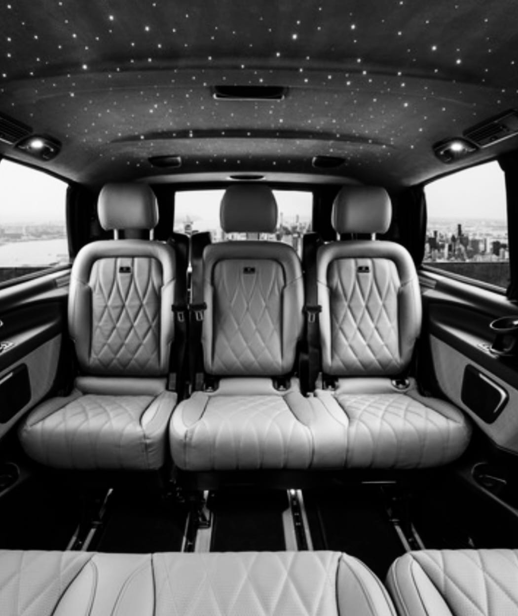             Ncc Taxi da Eiffel tower a Amsterdam , Netherlands (NCC)        